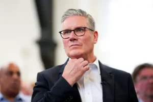 Tears at Downing Street: Keir Starmer’s Emotional Goodbye Leaves Britain Asking What Comes Next Keir Starmer