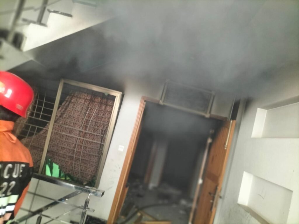 Gas blast rocks Rawalpindi home, 7 injured as fire erupts