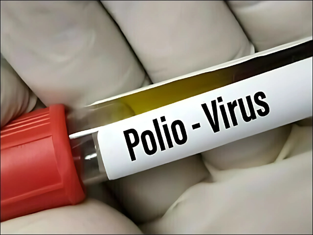 Health workers administering polio vaccine to children during a nationwide immunization campaign in Pakistan.