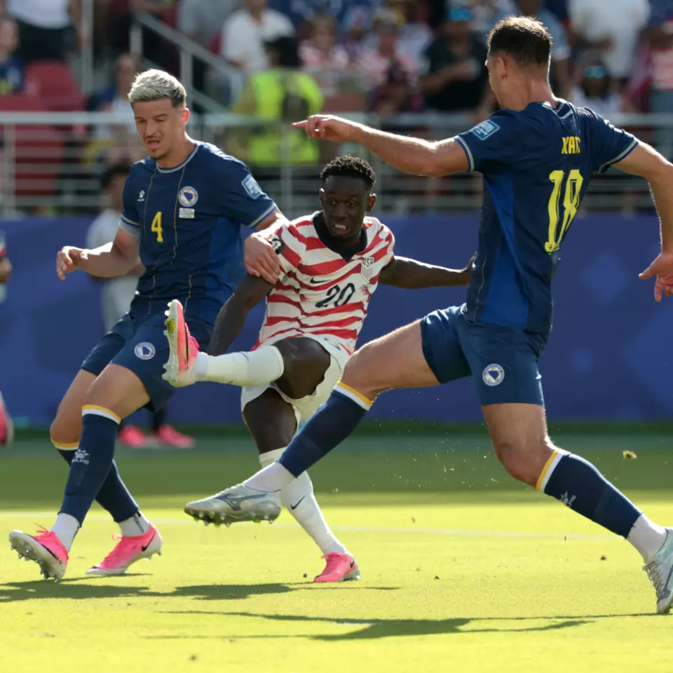 US Stuns Bosnia With 10 Men as Balogun Red Card Fails to Stop Historic World Cup Run Bosnia
