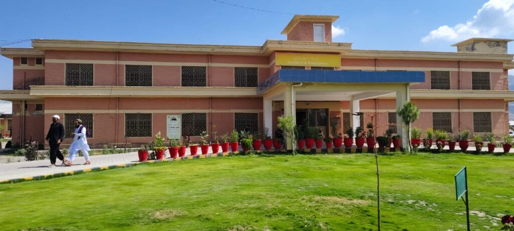 DHQ Wana Faces Specialist Doctor Crisis Despite Rs470 Million Annual Funding Wana