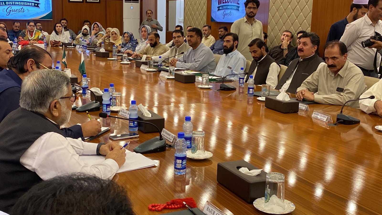 Business leaders attend a meeting in Peshawar calling for the reopening of Pakistan-Afghanistan border crossings.