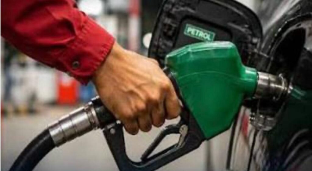 Jamaat-e-Islami Announces Nationwide Protest Against Petrol Levy on August 7 Hafiz Naeem Ur Rehman addressing a press conference while announcing nationwide protests against Pakistan's petrol levy.