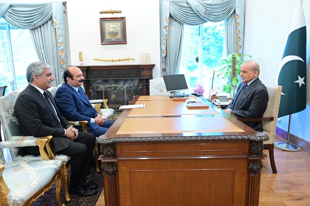 PM Shehbaz Sharif Meets Rana Mashhood to Review Prime Minister’s Youth Programme Projects