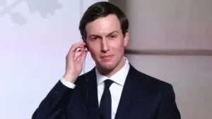 Jared Kushner meets Israeli Prime Minister Benjamin Netanyahu during Gaza peace talks