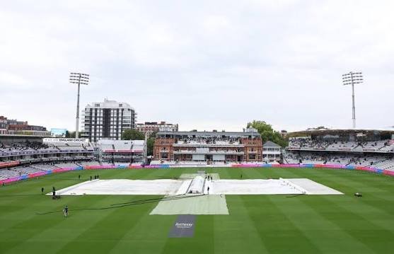 Rain clouds over Lord’s during the Pakistan-England second Test