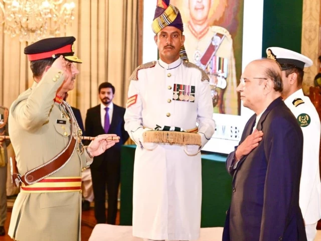 Pakistan military officers honoured with national military awards on Pakistan
