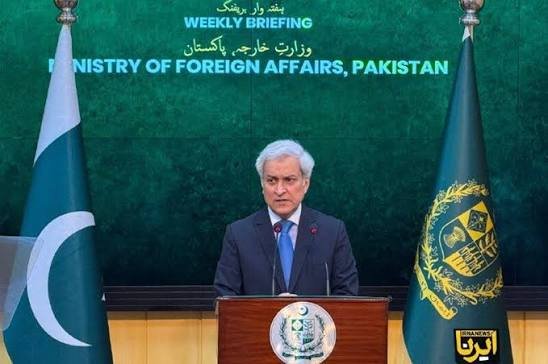 Pakistan Pins Hopes on Hormuz Breakthrough to Revive Iran-US Talks Pakistan Foreign Office spokesperson briefing media on Iran-US dialogue and Strait of Hormuz diplomacy.