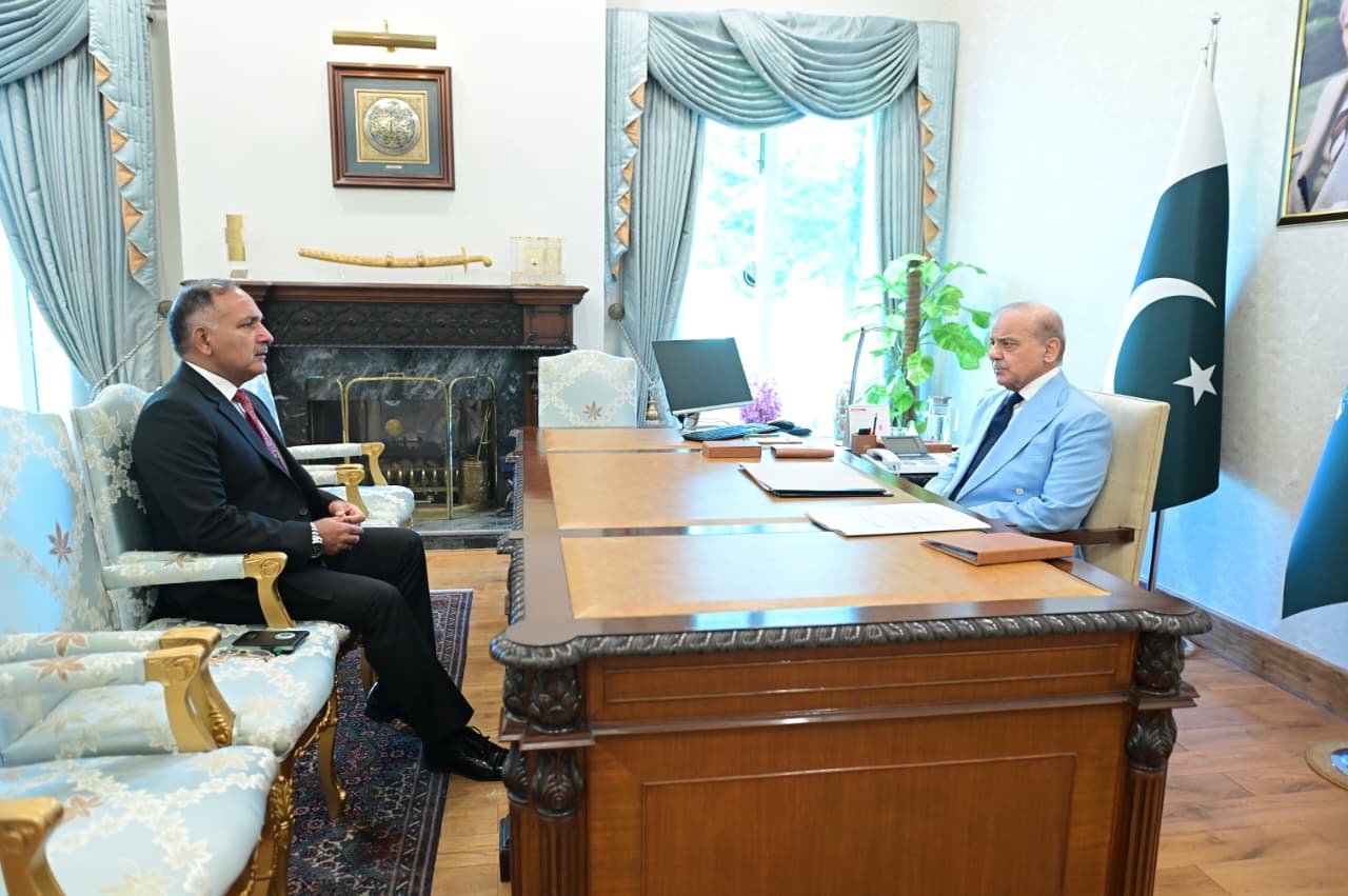 Prime Minister Shehbaz Sharif meets NDMA Chairman Lt. Gen. Inam Haider Malik to review Pakistan’s flood situation and relief operations
