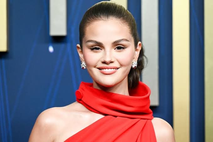 Selena Gomez faces a lawsuit over fraud allegations linked to her Wondermind mental fitness startup