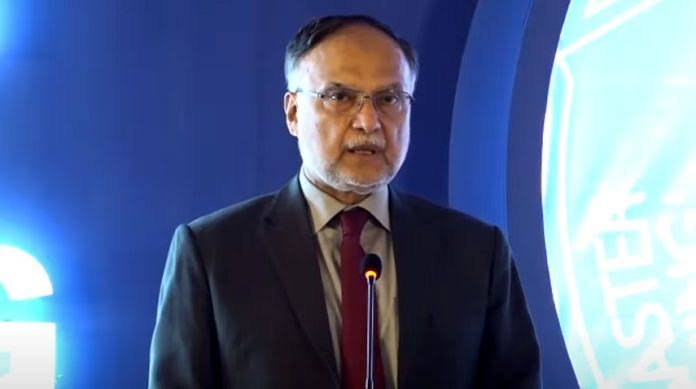 Ahsan Iqbal addressing an Economy Forum in Islamabad as Pakistan’s digital users cross 150 million