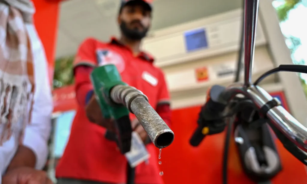 Petrol and high-speed diesel prices increased in Pakistan, with petrol at Rs391.22 and diesel at Rs421.45 per litre