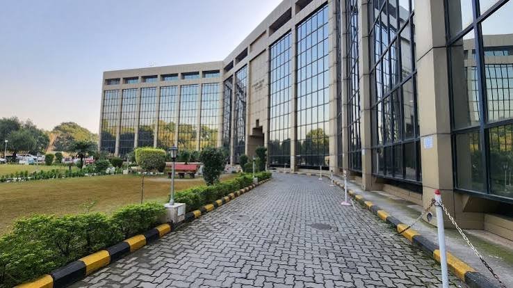 Islamabad IT Park on Kuri Road nearing 90 percent completion in Islamabad