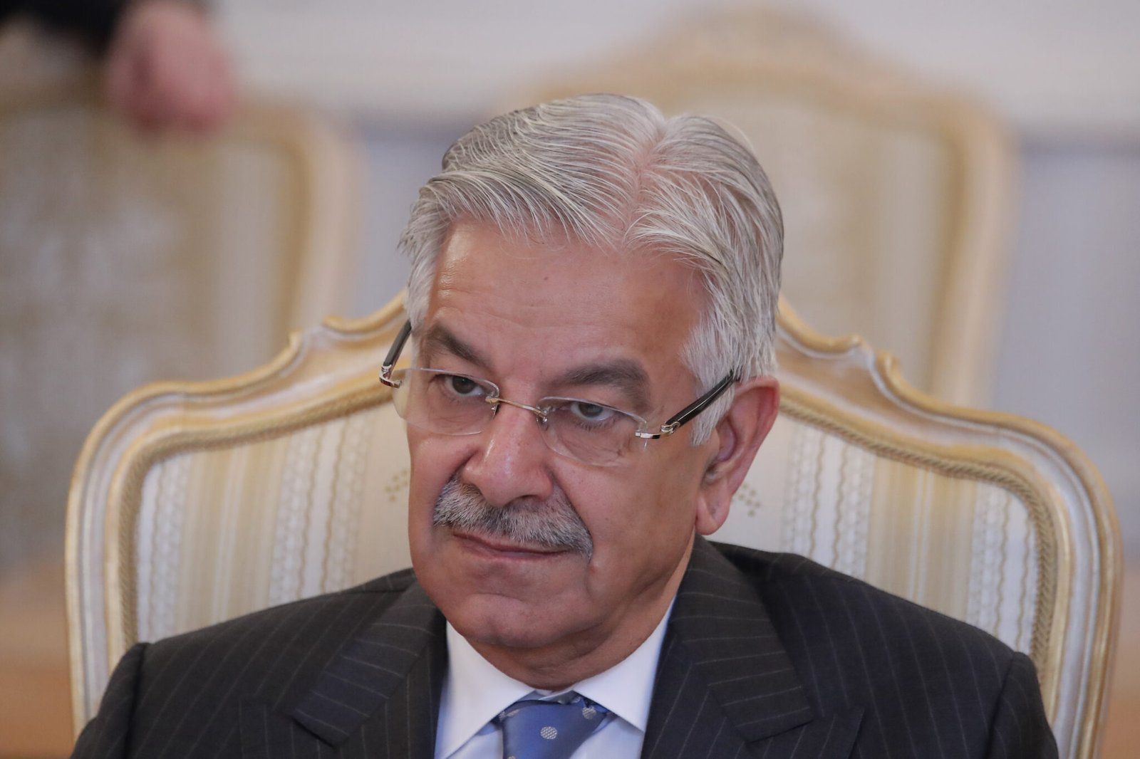 Khawaja Asif speaking about PPP, administrative units and local government reforms