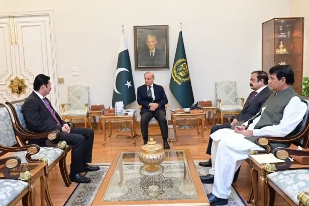 Prime Minister Shehbaz Sharif and Khyber Pakhtunkhwa Governor Faisal Karim Kundi meeting in Islamabad