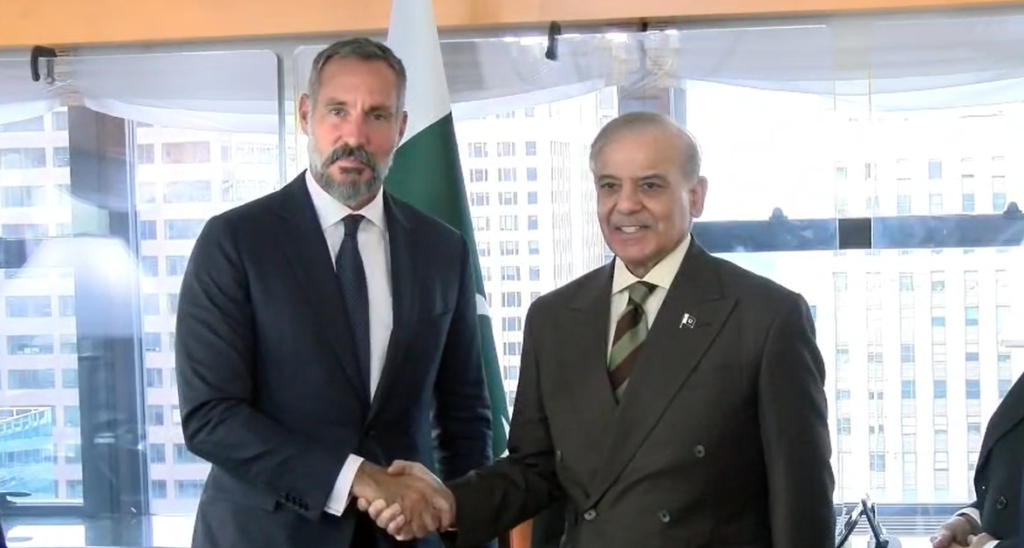 PM Shehbaz Sharif Meets Prince Rahim Aga Khan-V in New York