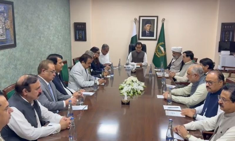 Government and PTI representatives hold talks at Parliament House amid tensions over the October 4 Islamabad march