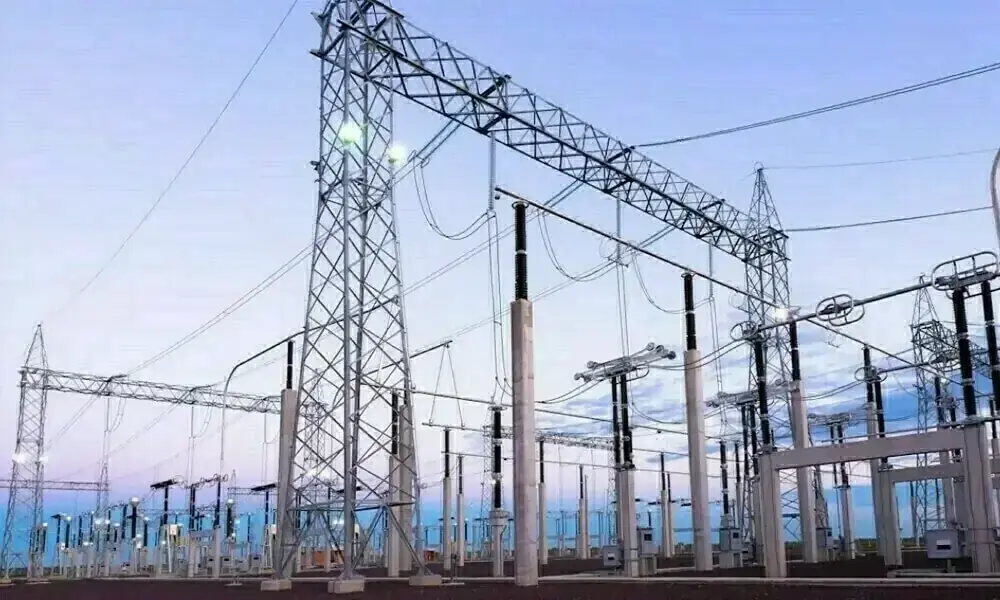 Pakistan electricity tariff 2027 review, with power transmission lines representing the CPPA proposal and upcoming NEPRA hearing.