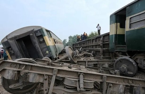 Derailment of the Rehman Baba Express near Sher Shah Bridge in Multan, where Pakistan Railways identified a broken side hanger as a likely contributing factor.