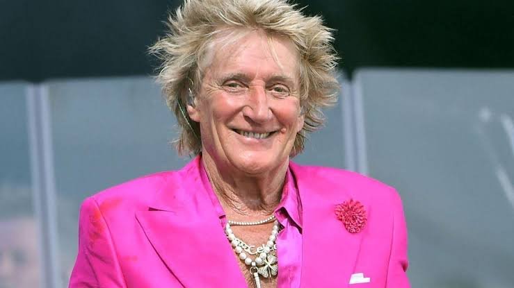 Rod Stewart attends the Sinatra the Musical charity gala in London following a coronary stent procedure.