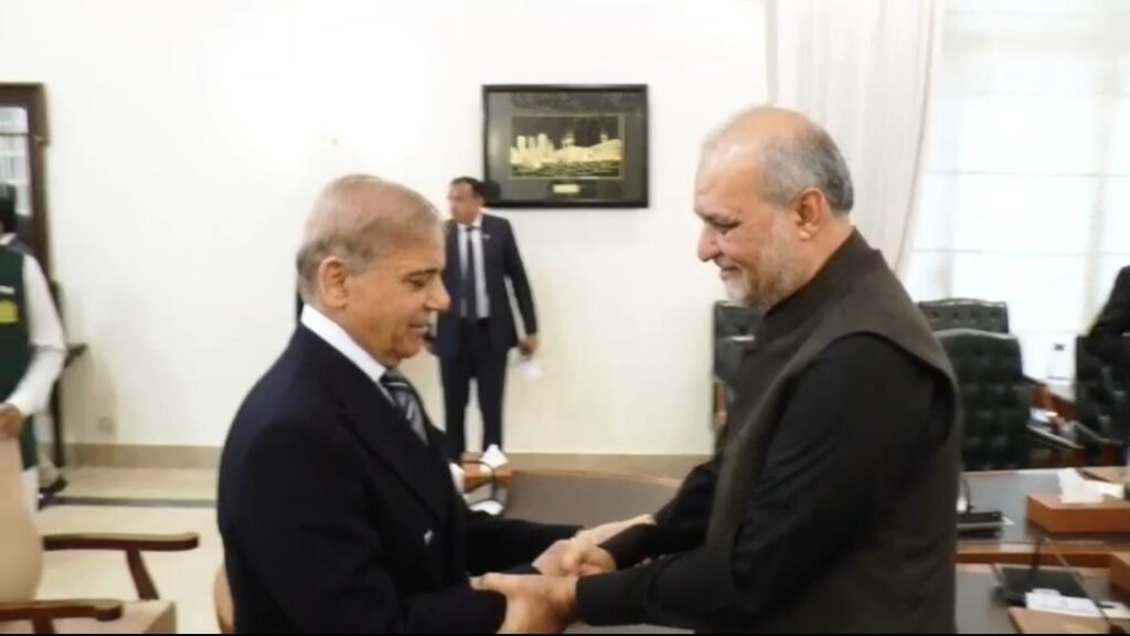 Shehbaz Sharif, Jamaat-e-Islami Agree on Committee to Expand Petrol Relief Scheme
